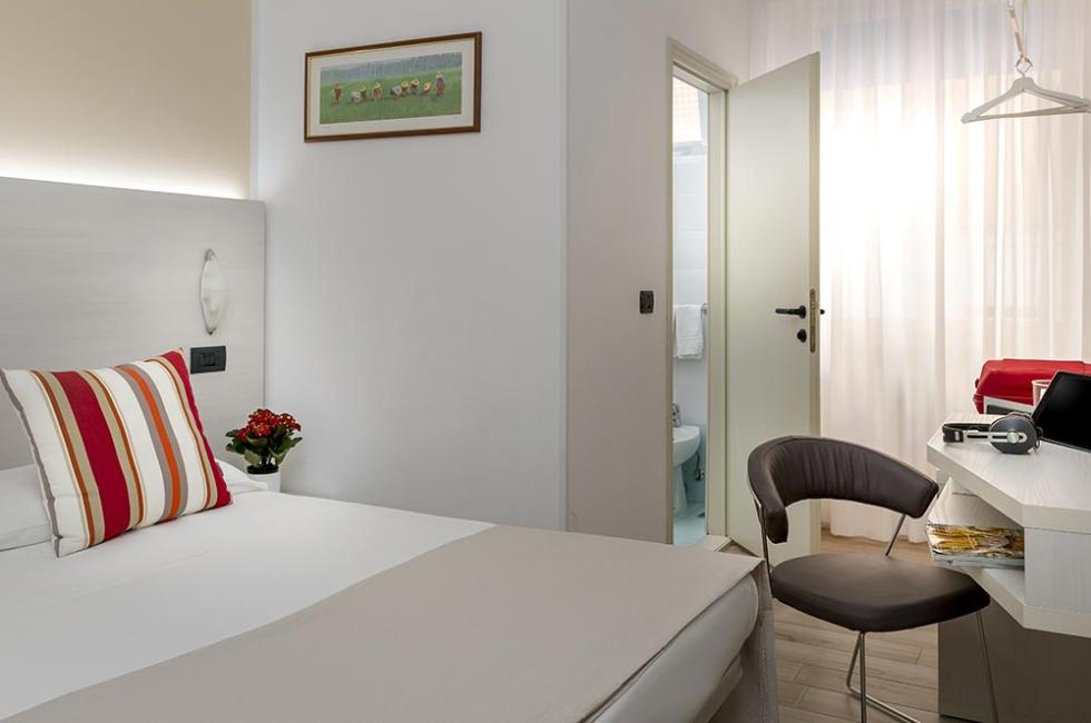 hotelmariaserena en comfort-rooms 013